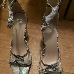 Brand new YOKI woman chunky heels size 8.5